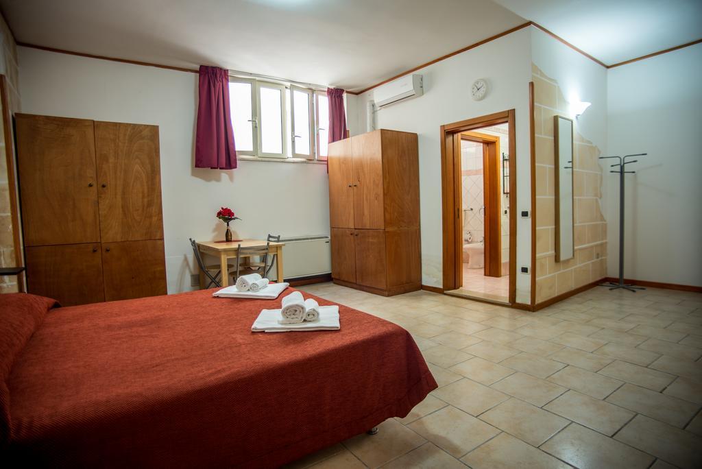 לצ'ה Hotel Residence Lupiae מראה חיצוני תמונה